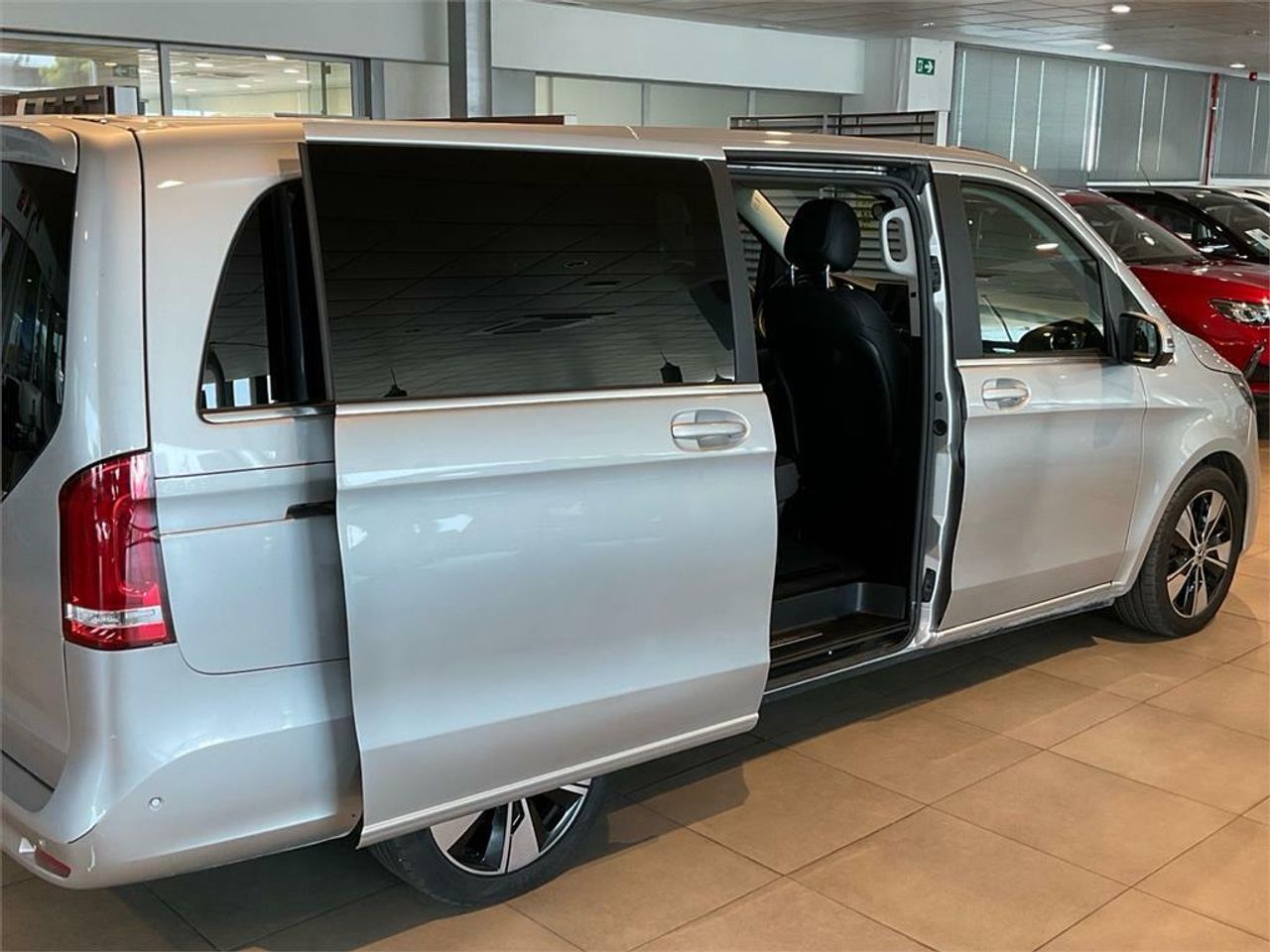 Mercedes Clase V 250 d Avantgarde Largo - Foto 2