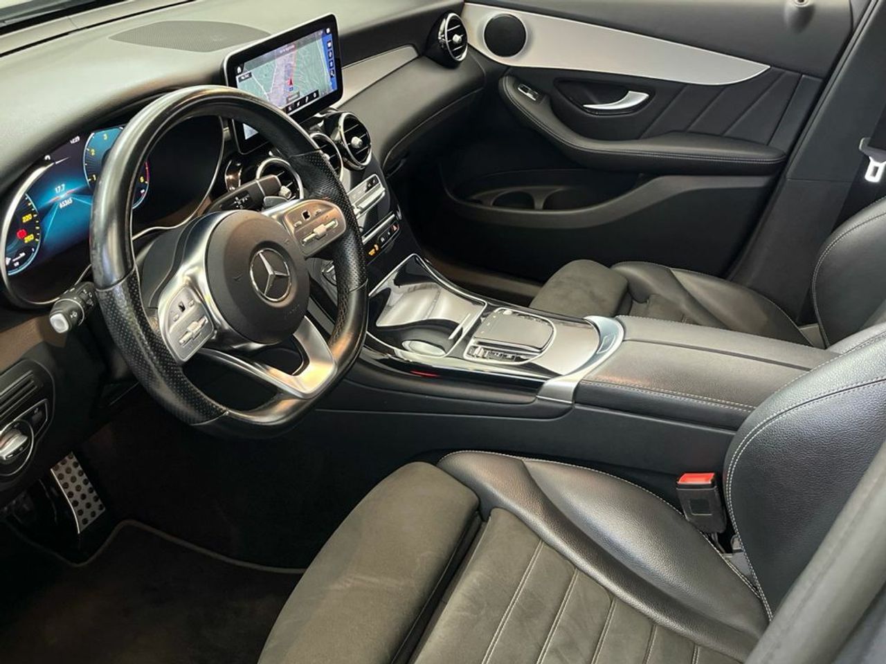 Mercedes GLC 220 d 4Matic AMG Line (EURO 6d) - Foto 2