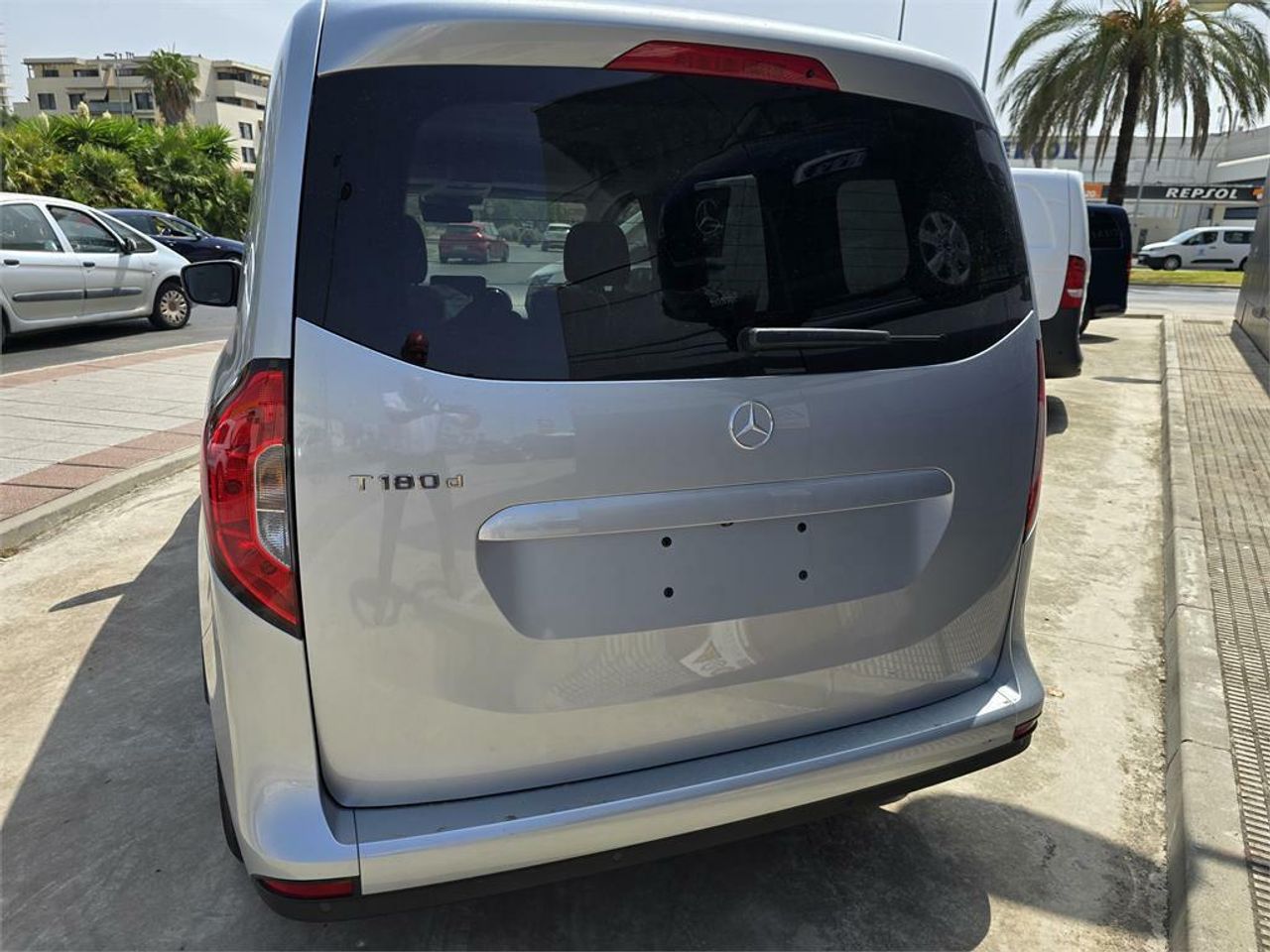 Mercedes Clase T 180 d - Foto 2