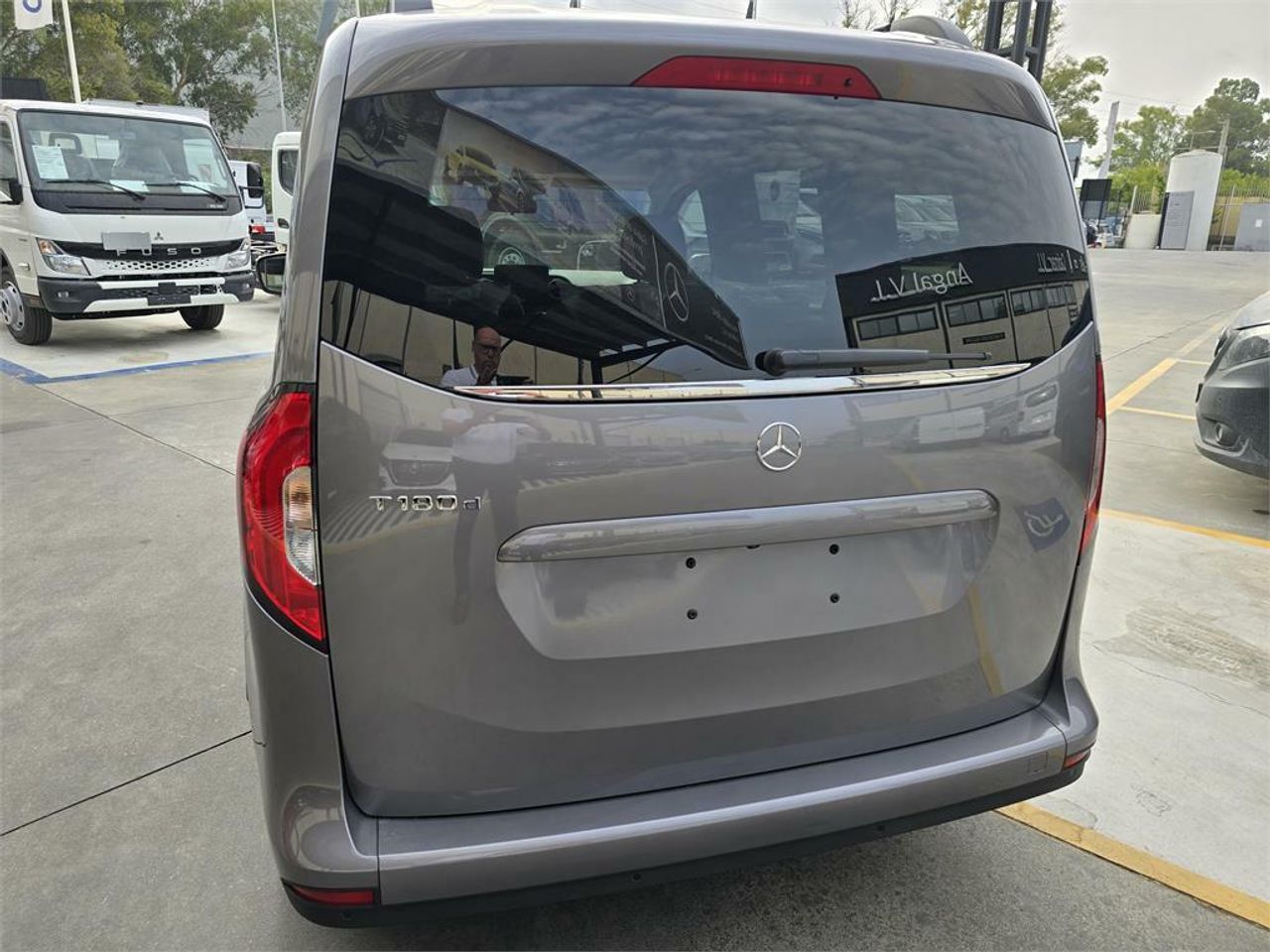 Mercedes Clase T 180 d - Foto 2