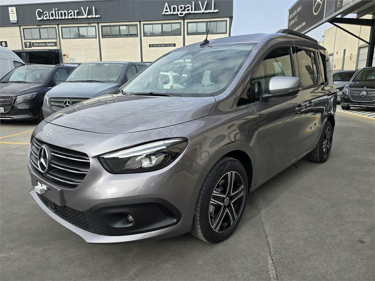 Mercedes Clase T 180 d - Foto 2