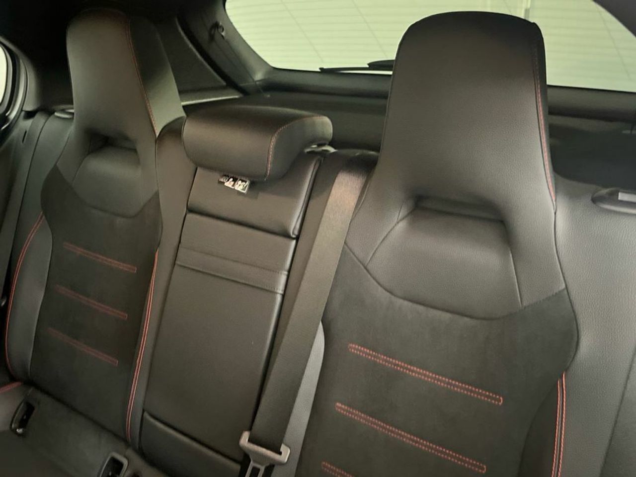 Mercedes Clase A 200 d Compacto - Foto 2