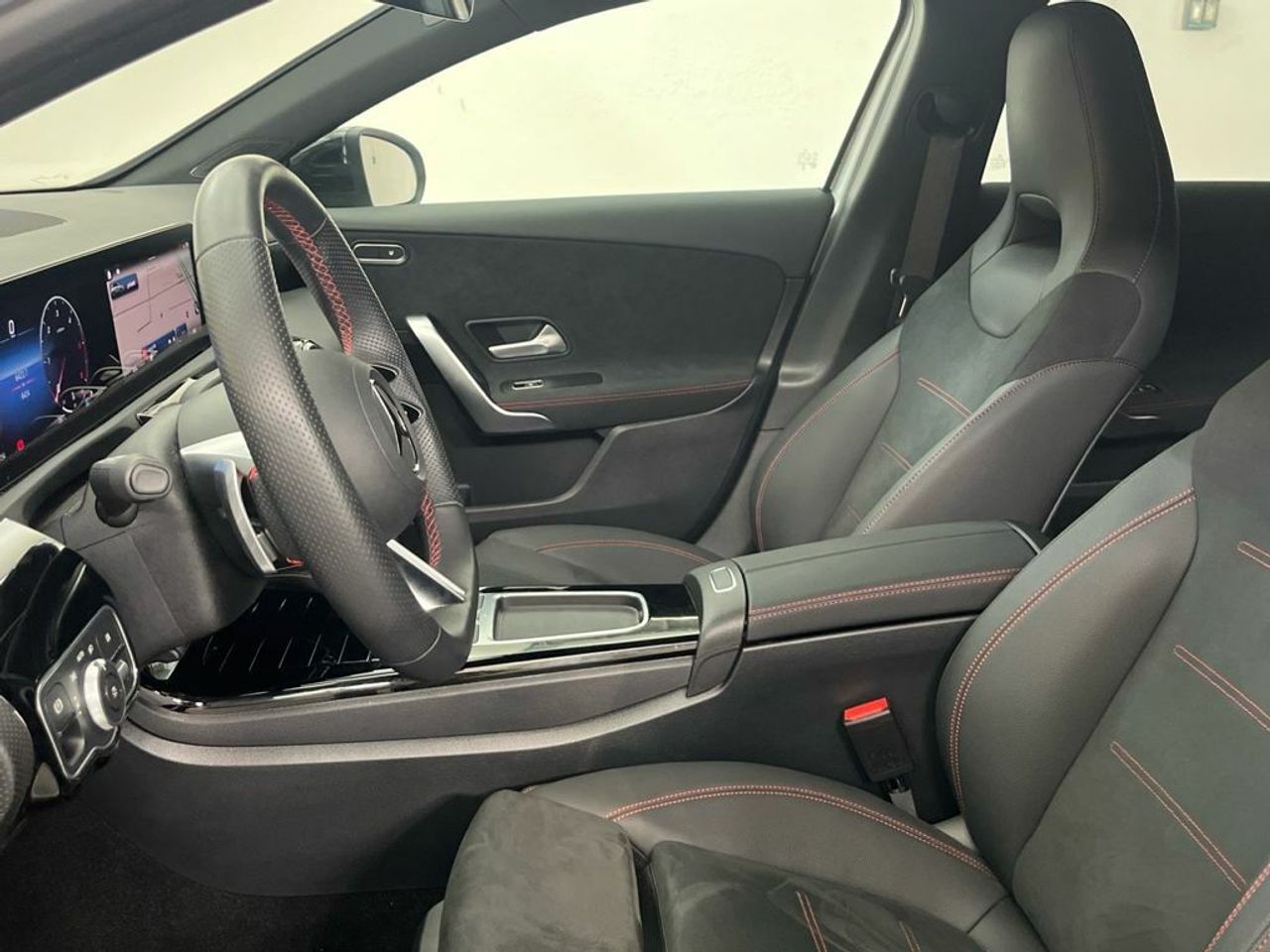 Mercedes Clase A 200 d Compacto - Foto 2