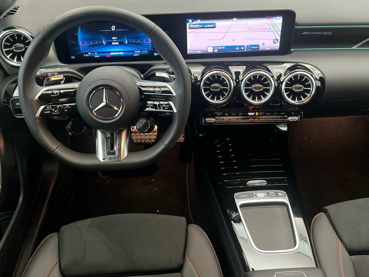 Mercedes Clase A 35 AMG 4Matic+ 4Matic (EURO 6e) - Foto 2