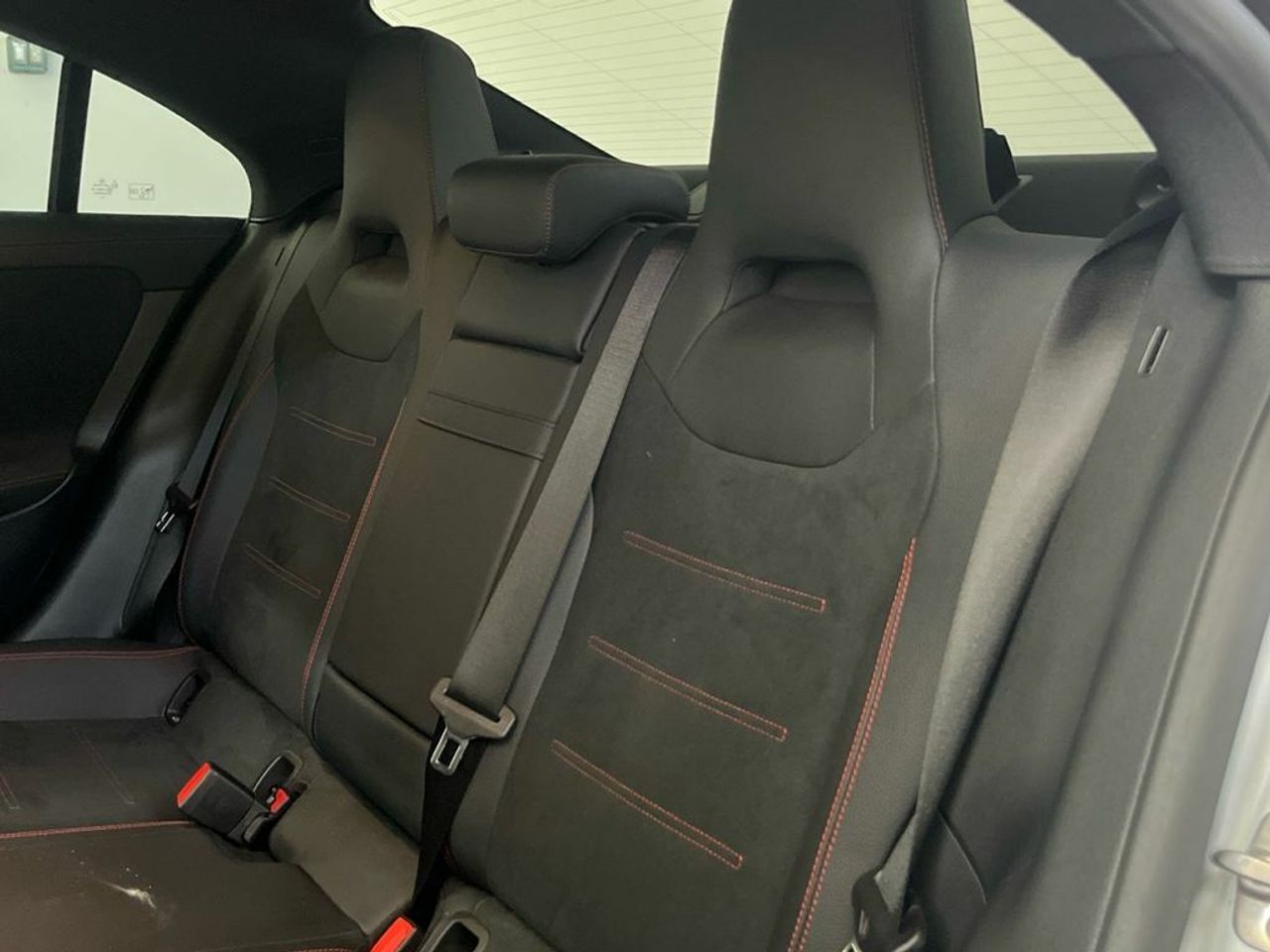 Mercedes CLA 220 d Coupé - Foto 2