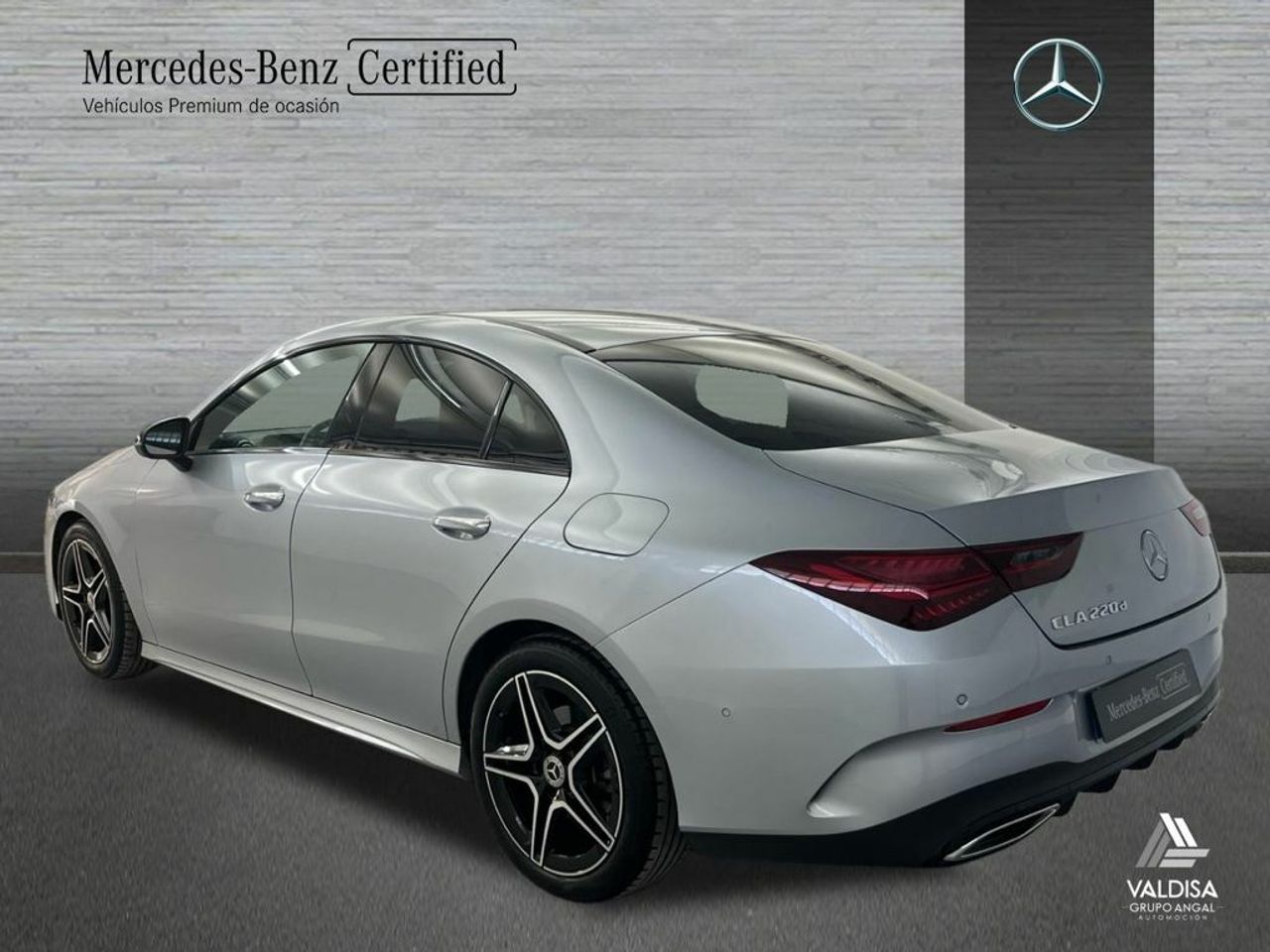 Mercedes CLA 220 d Coupé - Foto 2