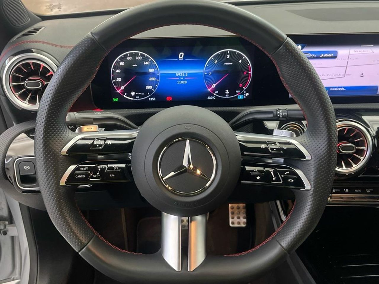 Mercedes CLA 220 d Coupé - Foto 2