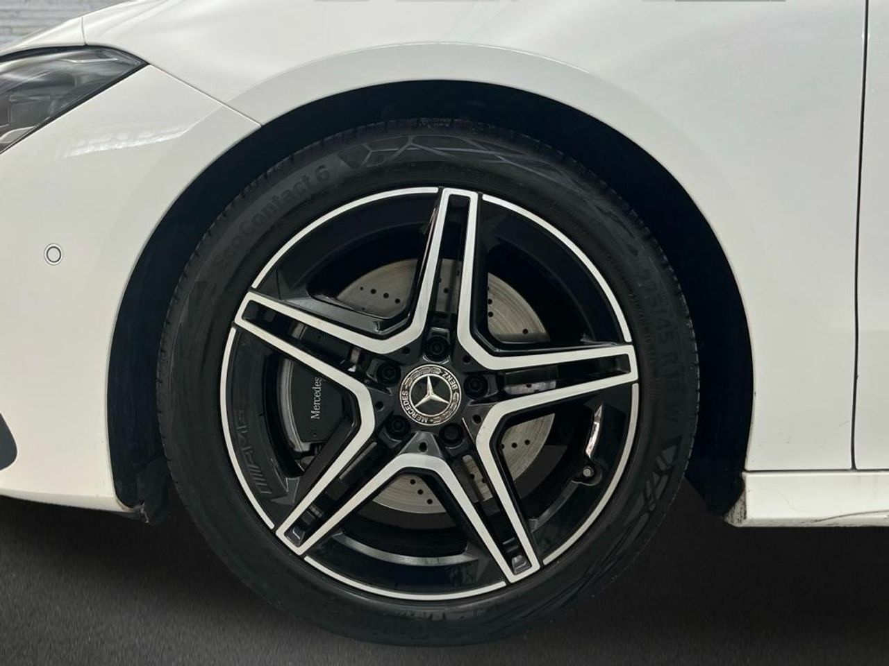 Mercedes CLA 220 d Coupé - Foto 2