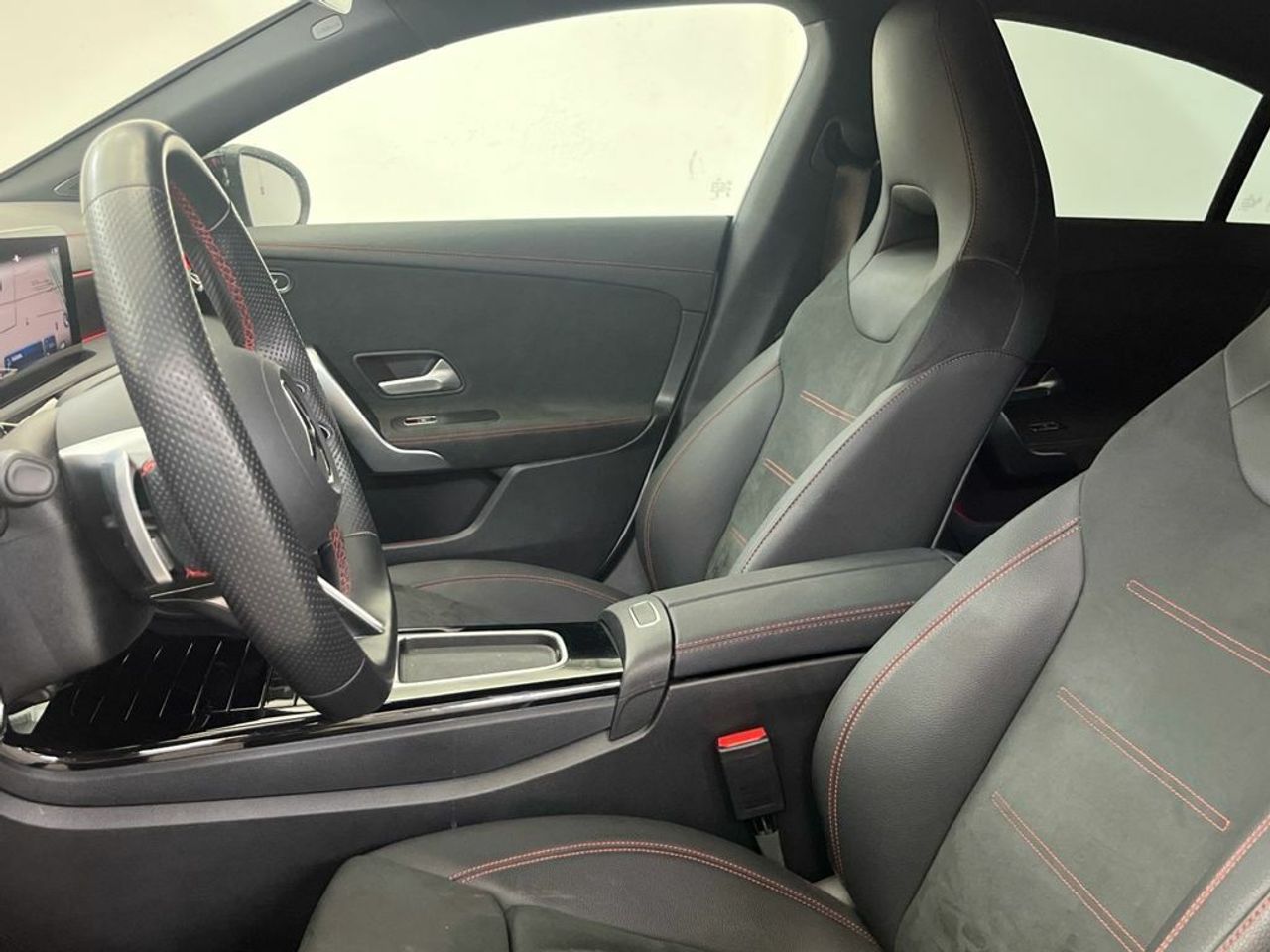 Mercedes CLA 220 d Coupé - Foto 2