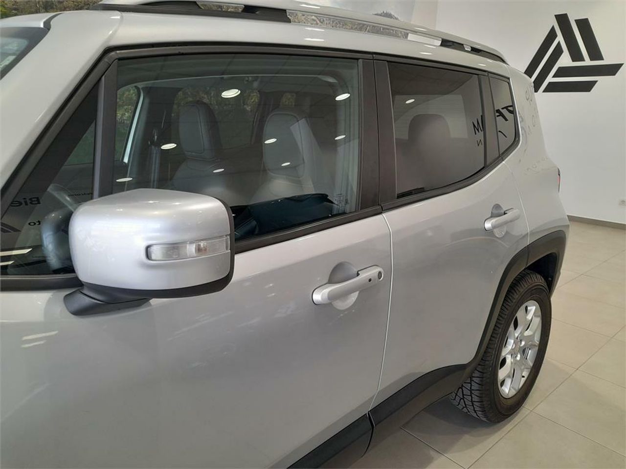 Jeep Renegade 1.4 Mair Limited 4x4 170 CV Auto - Foto 2