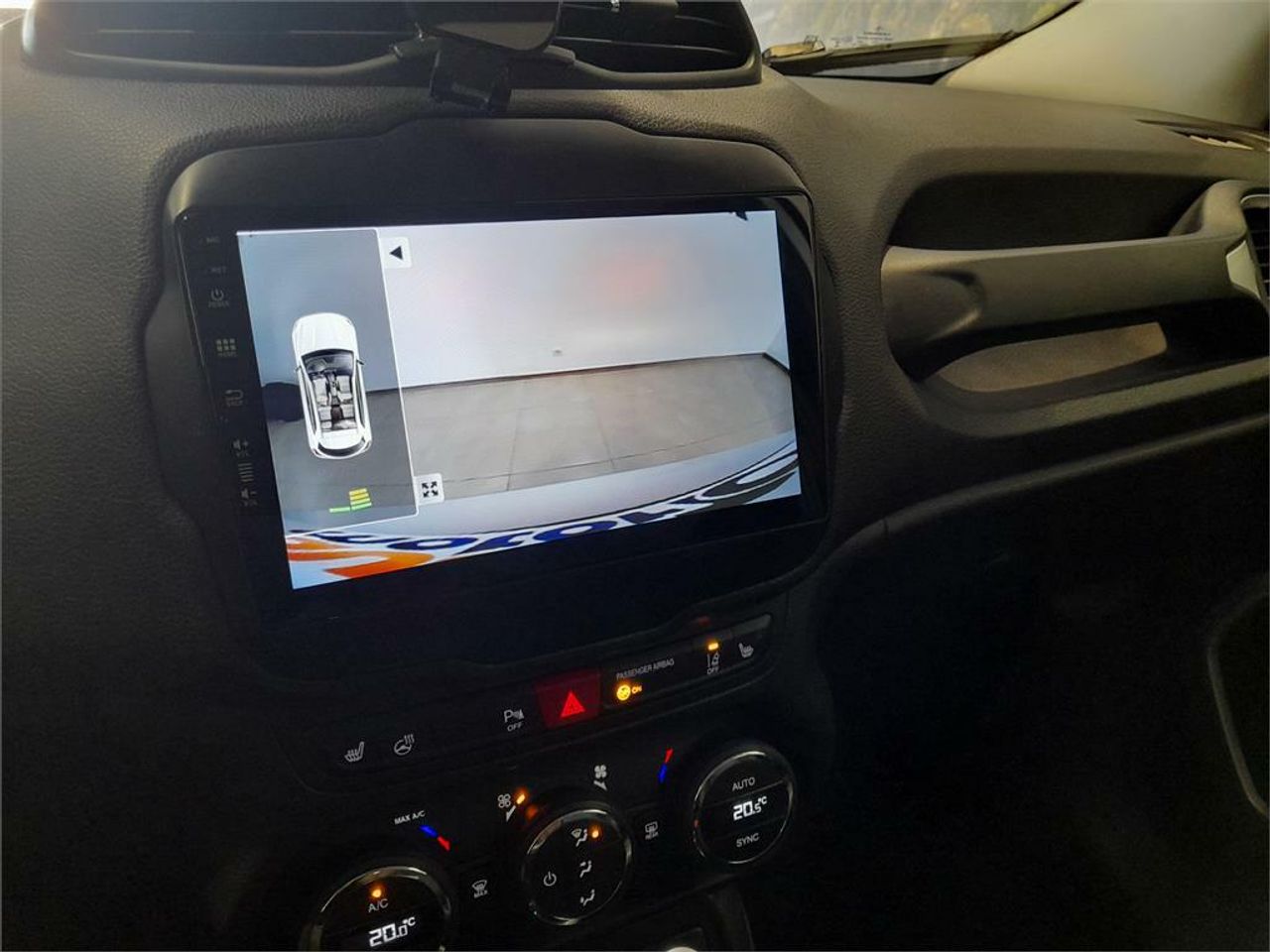 Jeep Renegade 1.4 Mair Limited 4x4 170 CV Auto - Foto 2