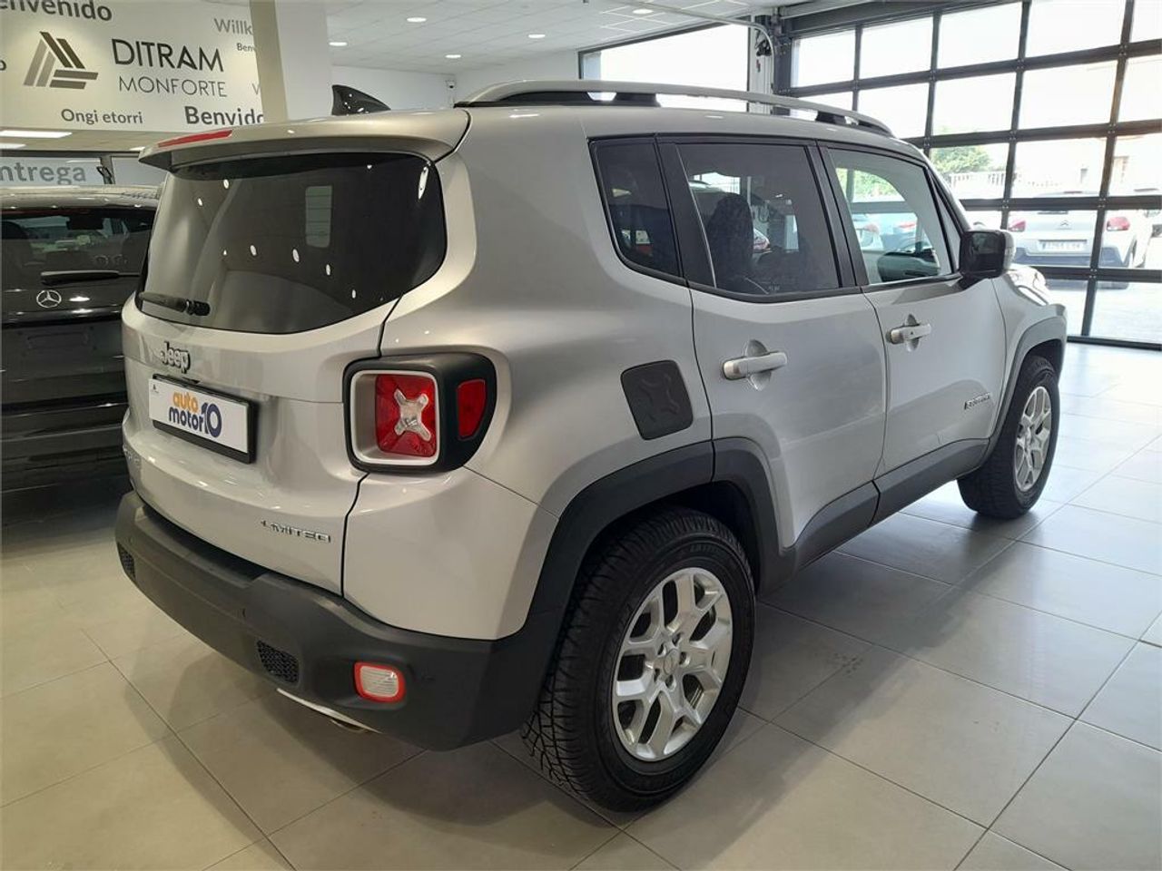 Jeep Renegade 1.4 Mair Limited 4x4 170 CV Auto - Foto 2