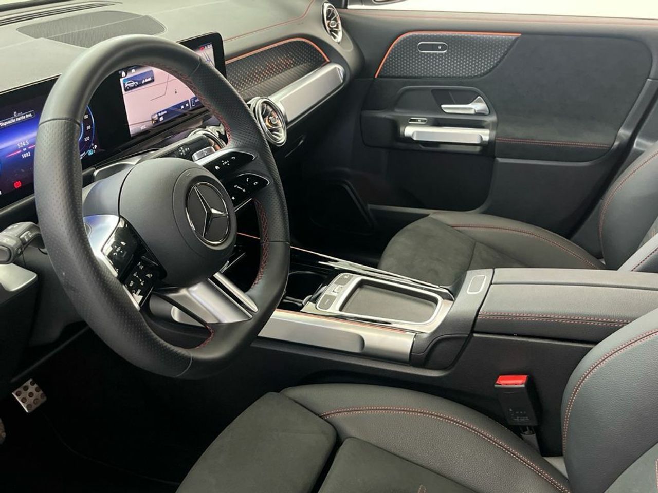 Mercedes EQB 250+ - Foto 2
