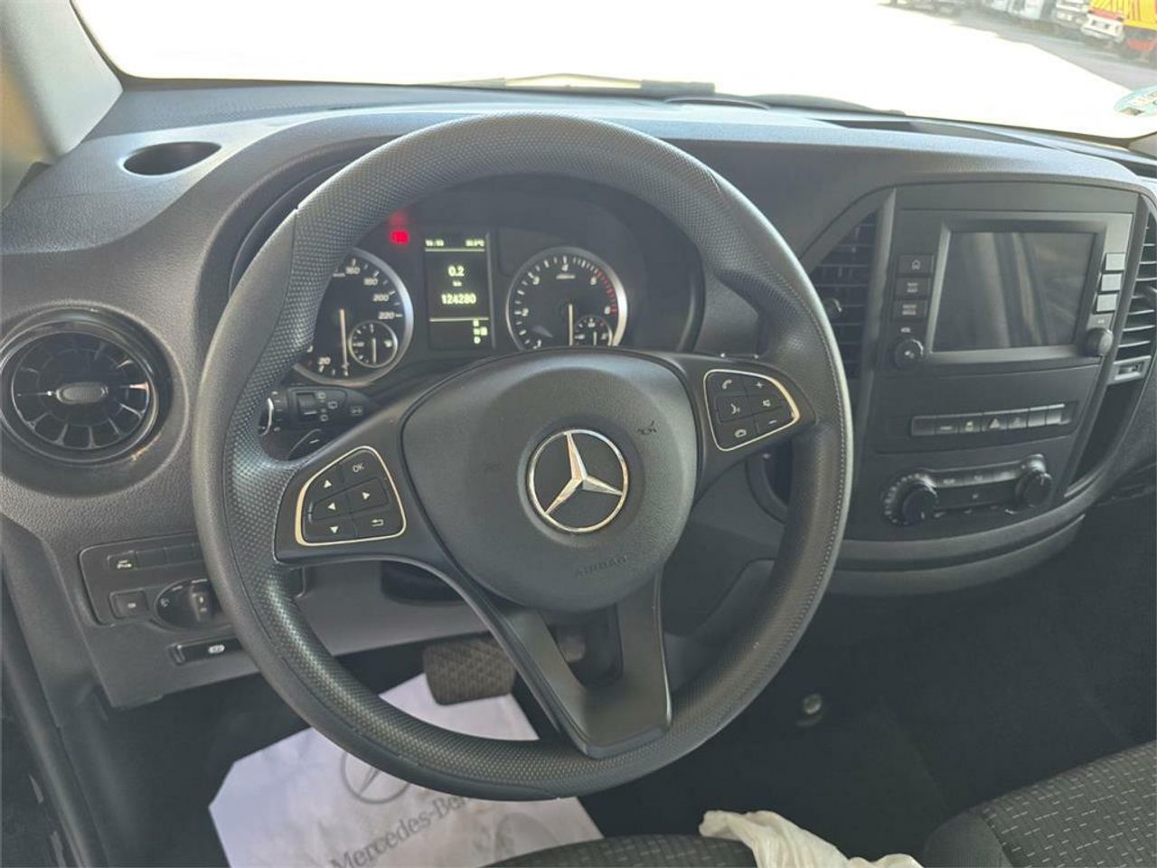 Mercedes Vito 116CDI AT 120kW Tourer Pro Larga - Foto 2