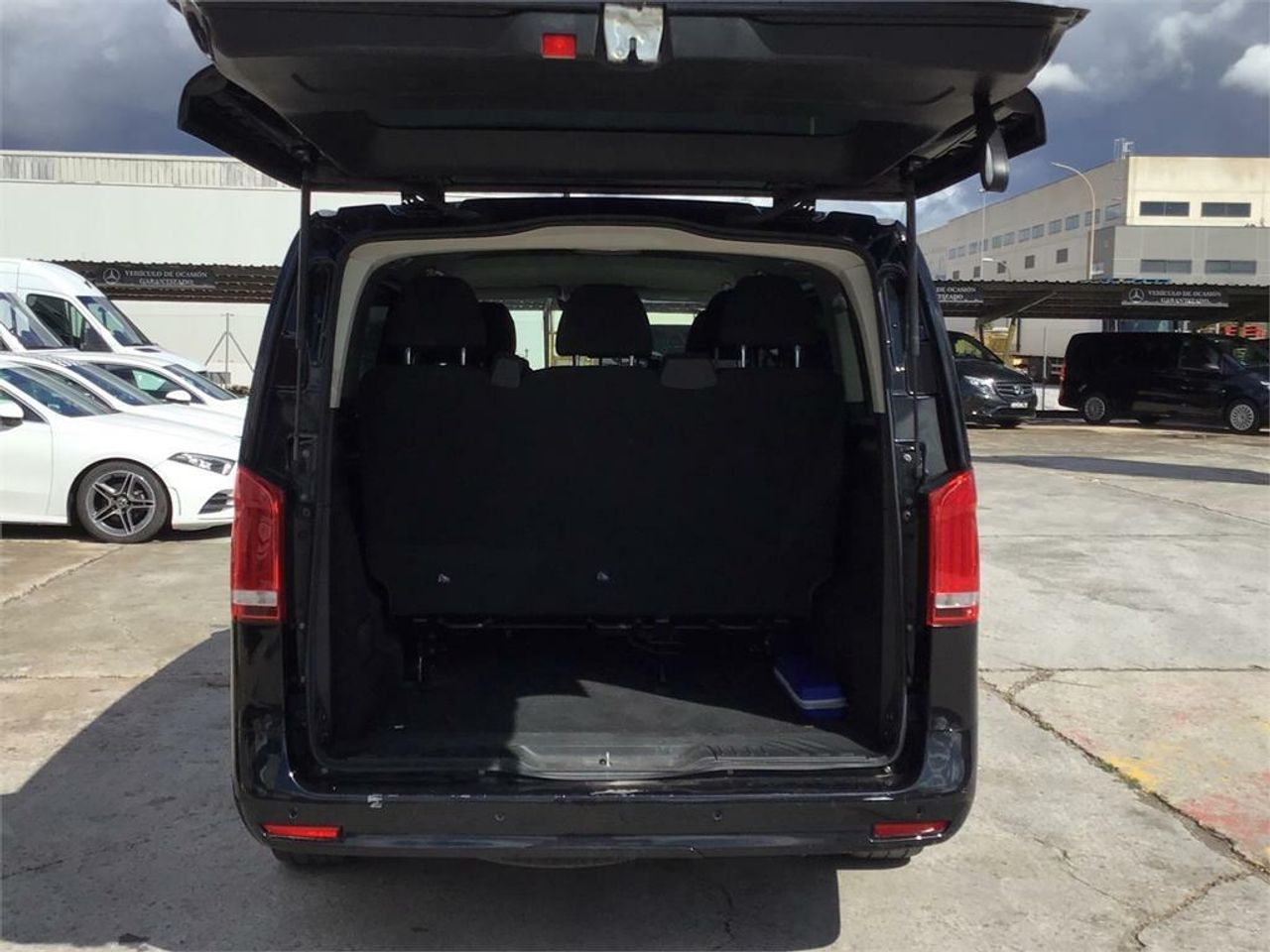 Mercedes Vito 116CDI AT 120kW Tourer Pro Larga - Foto 2
