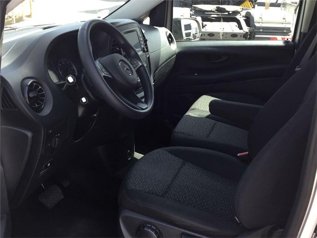 Mercedes Vito 116CDI AT 120kW Tourer Pro Larga - Foto 2