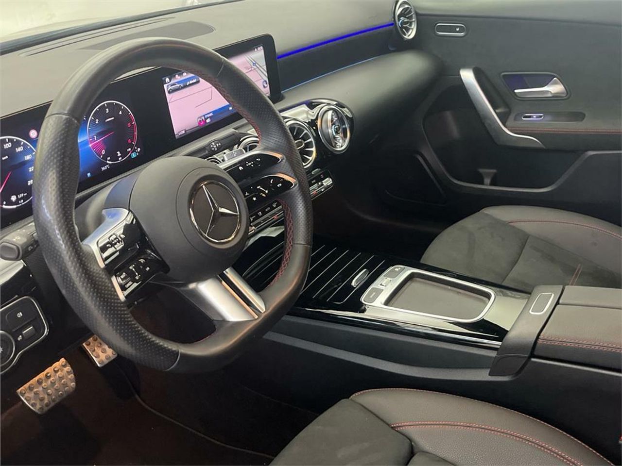 Mercedes Clase A 180 d - Foto 2