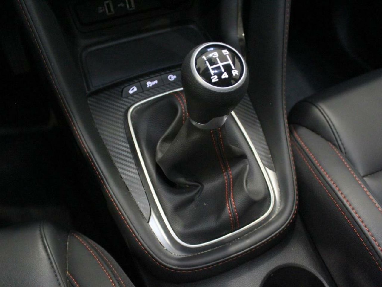 MG ZS 1.5 Luxury - Foto 2