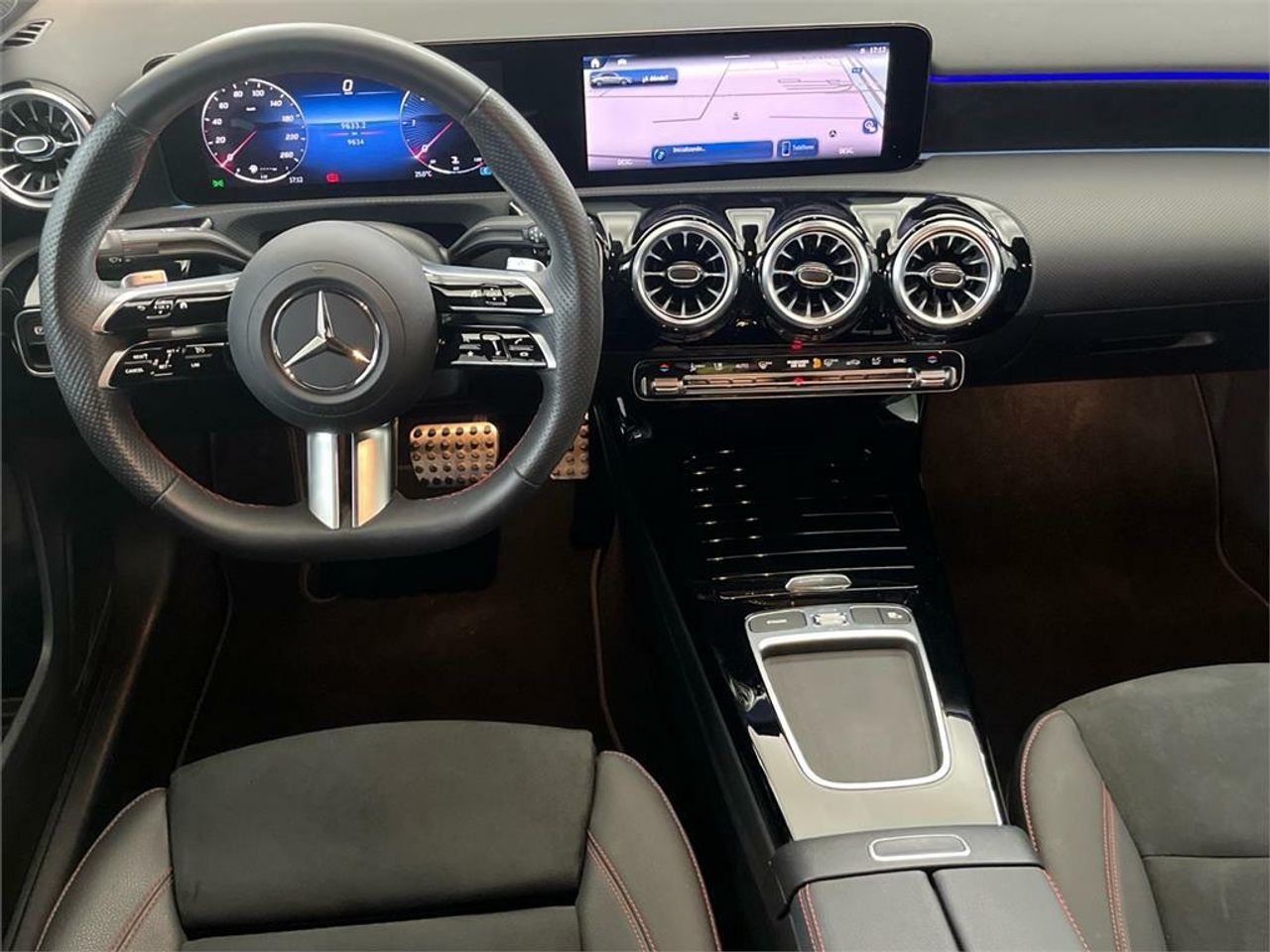 Mercedes Clase A 200 d - Foto 2