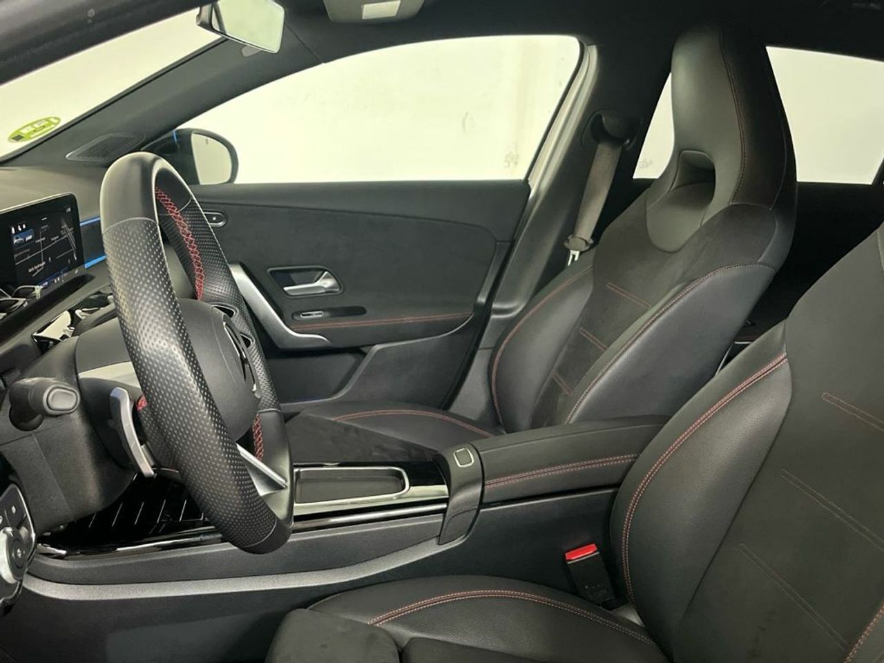 Mercedes Clase A 200 d Compacto - Foto 2