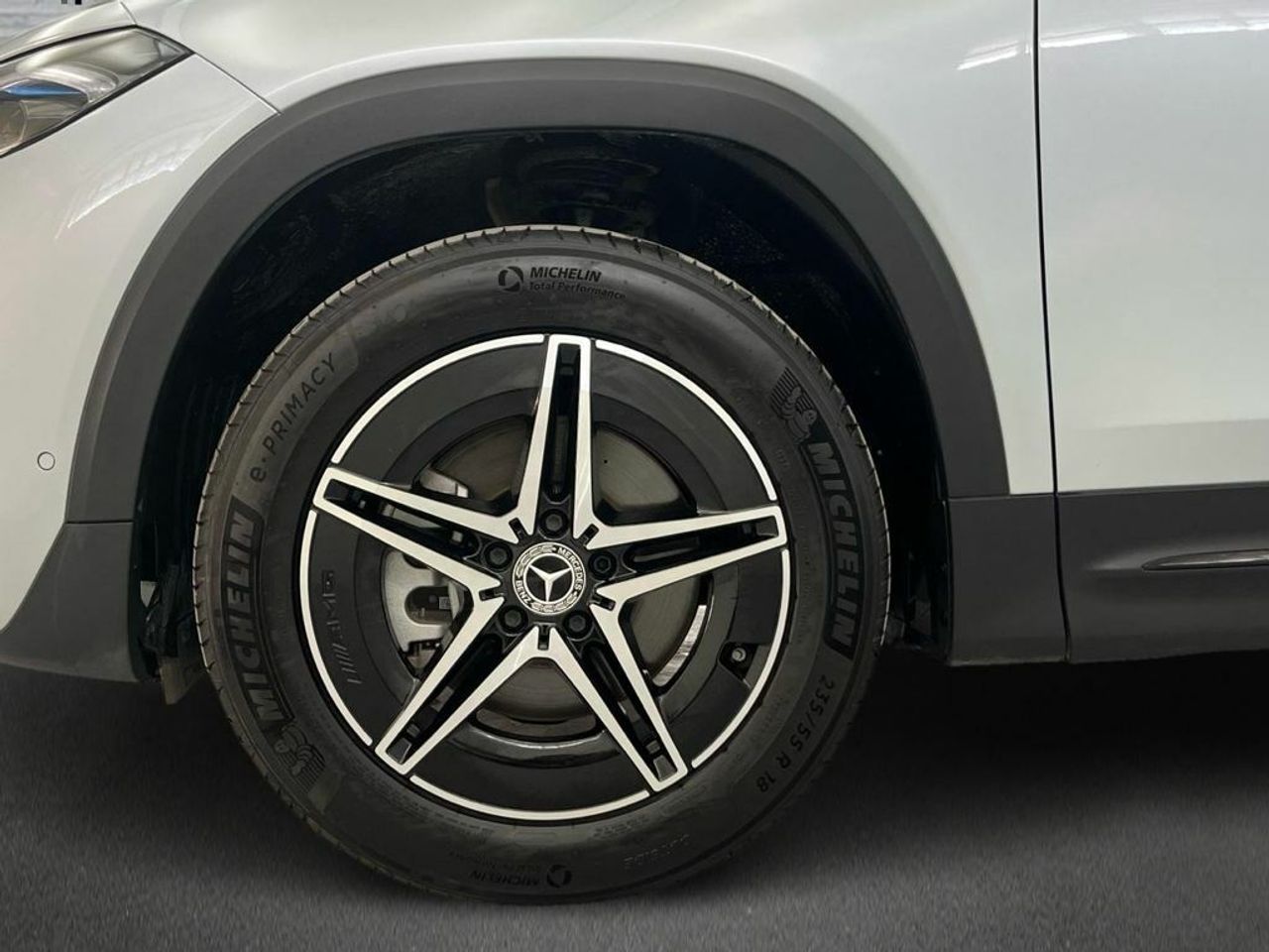 Mercedes EQB 250+ - Foto 2