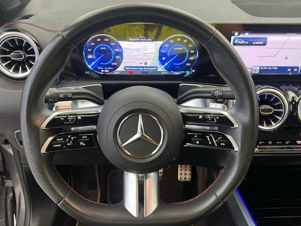 Mercedes EQB 250+ - Foto 2