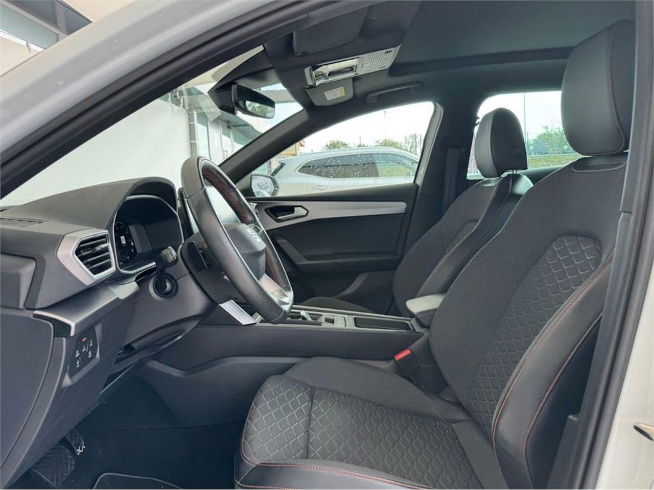 Seat Leon SP 1.5 eTSI 110kW DSG S&S FR - Foto 2