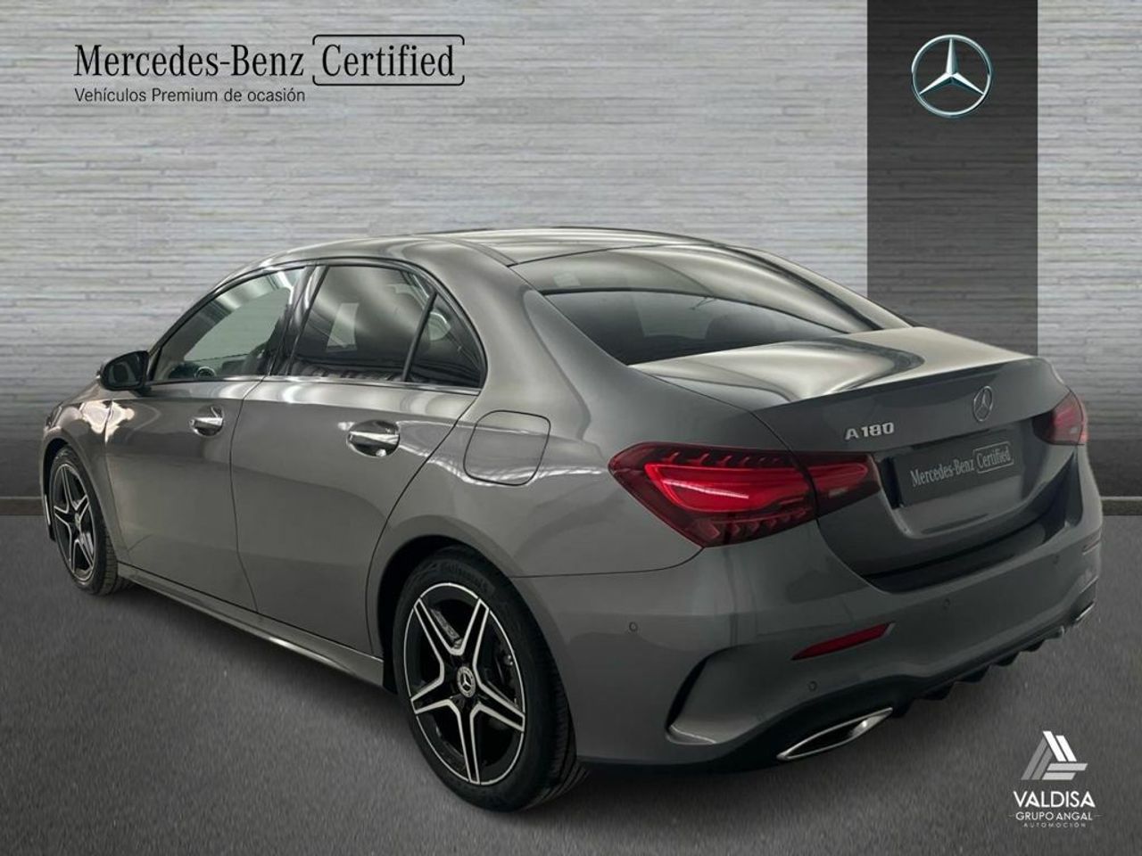 Mercedes Clase A 180 Berlina - Foto 2