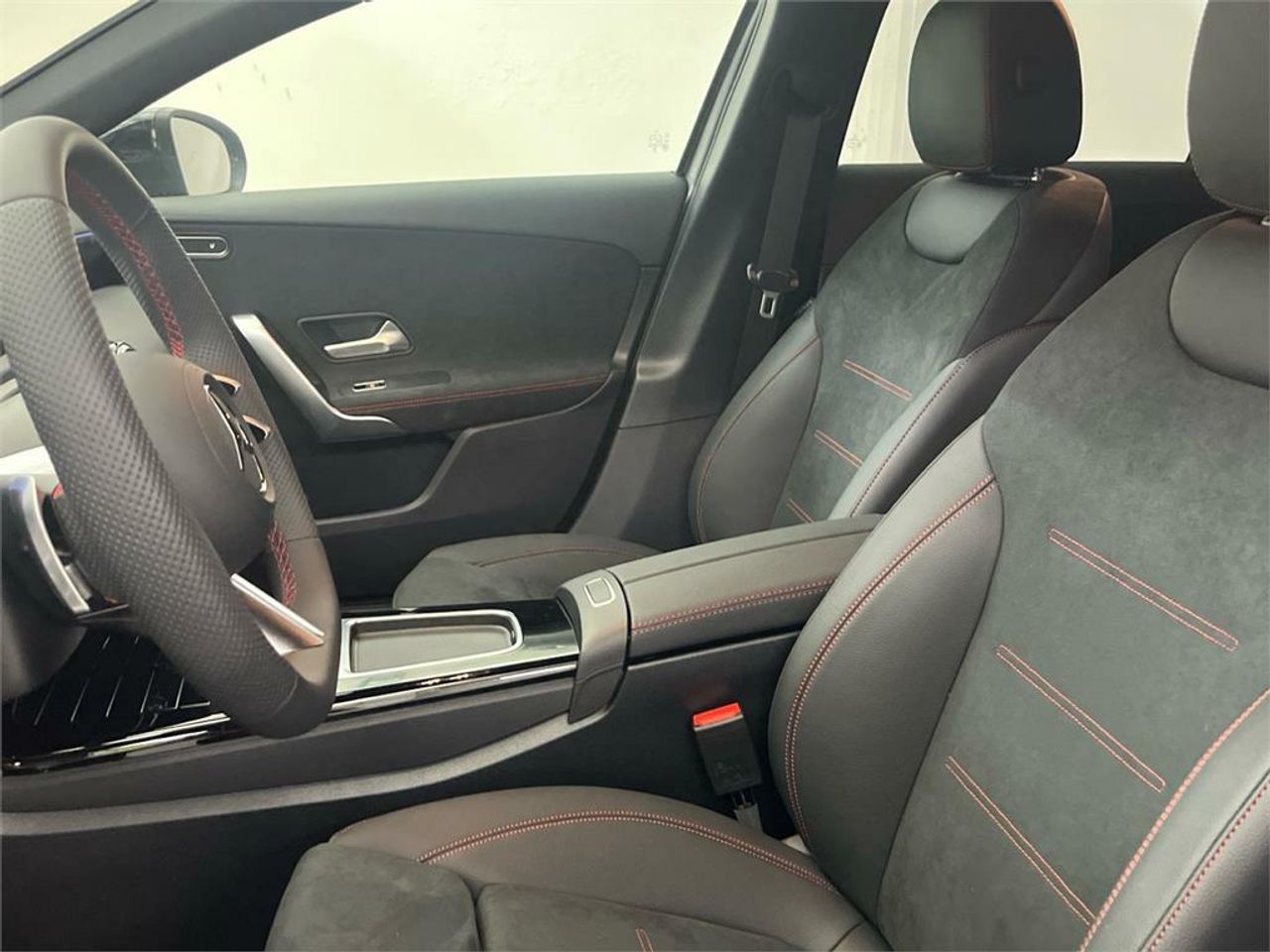 Mercedes Clase A 180 Berlina - Foto 2