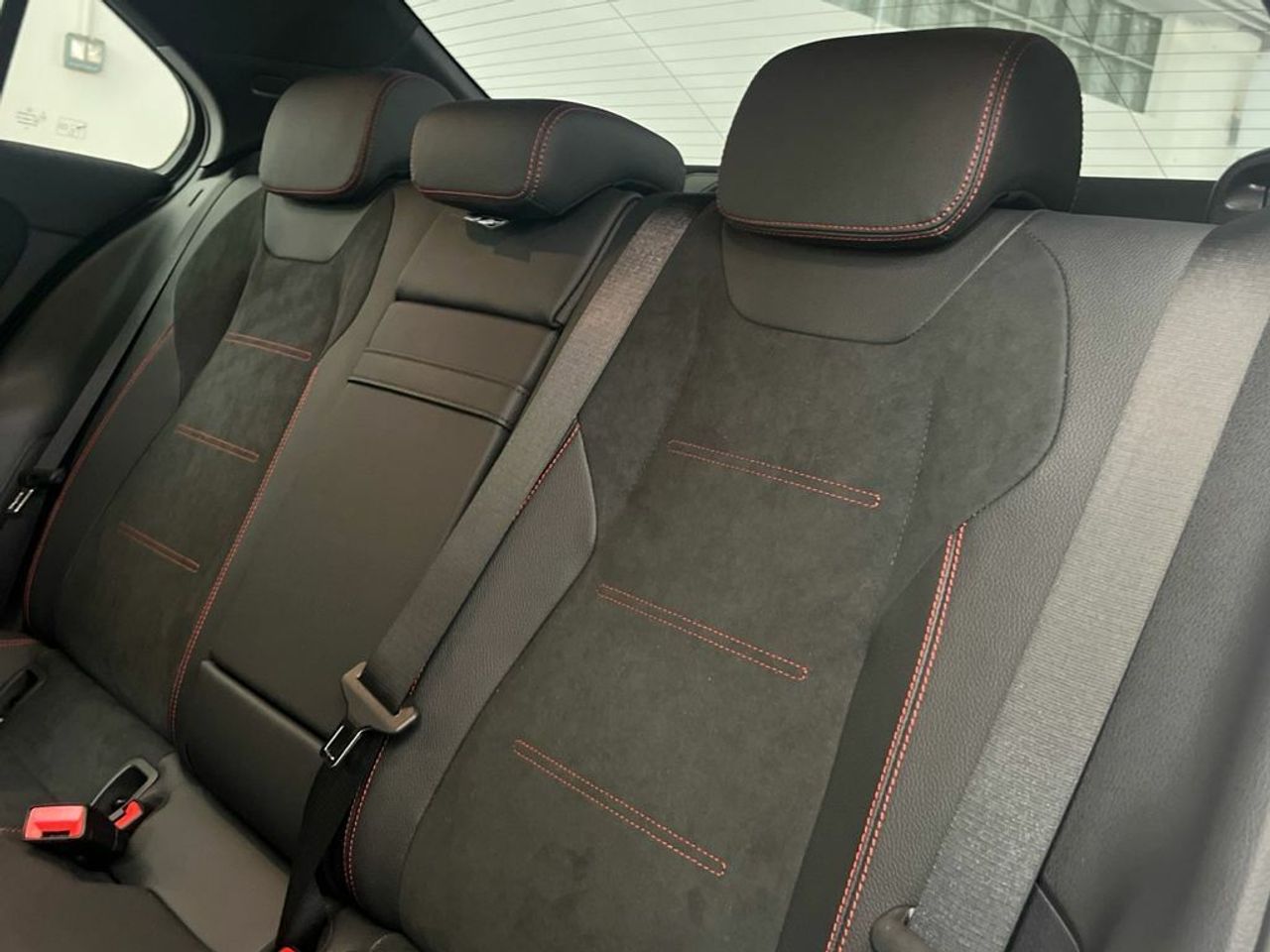 Mercedes Clase A 180 Berlina - Foto 2