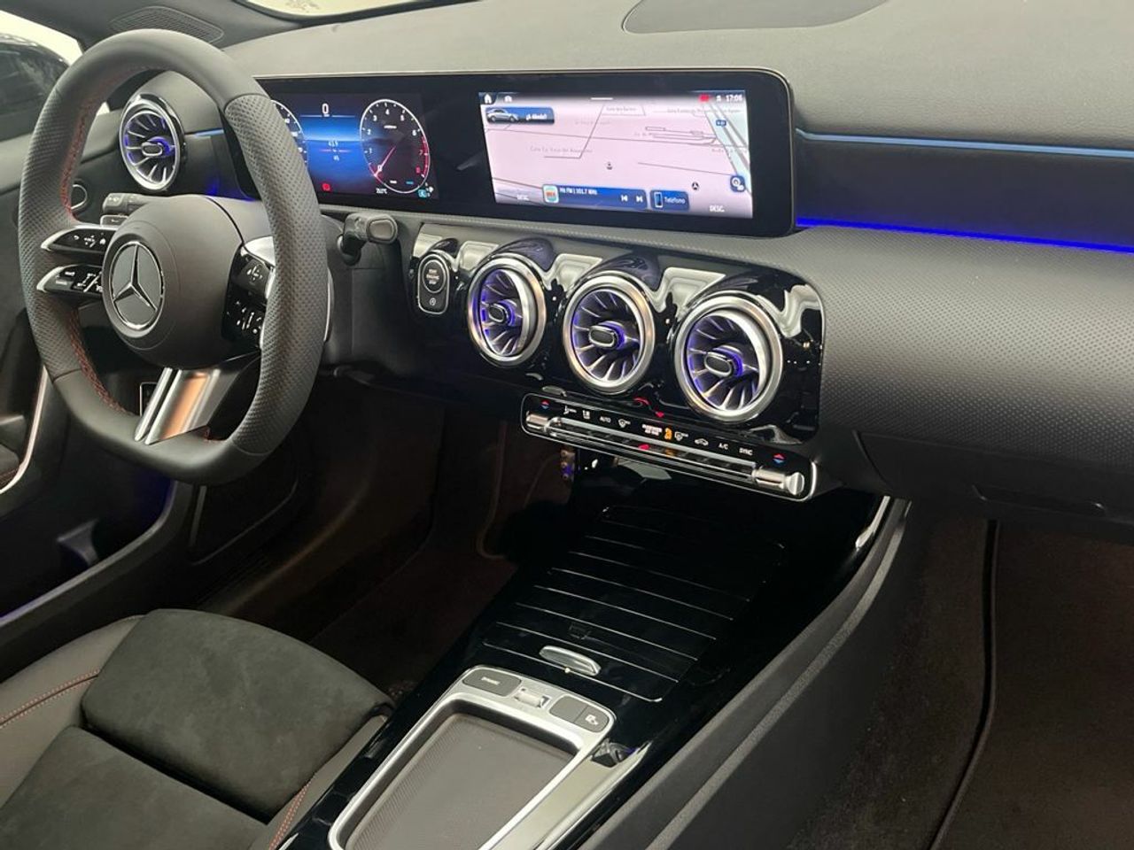 Mercedes Clase A 180 Berlina - Foto 2