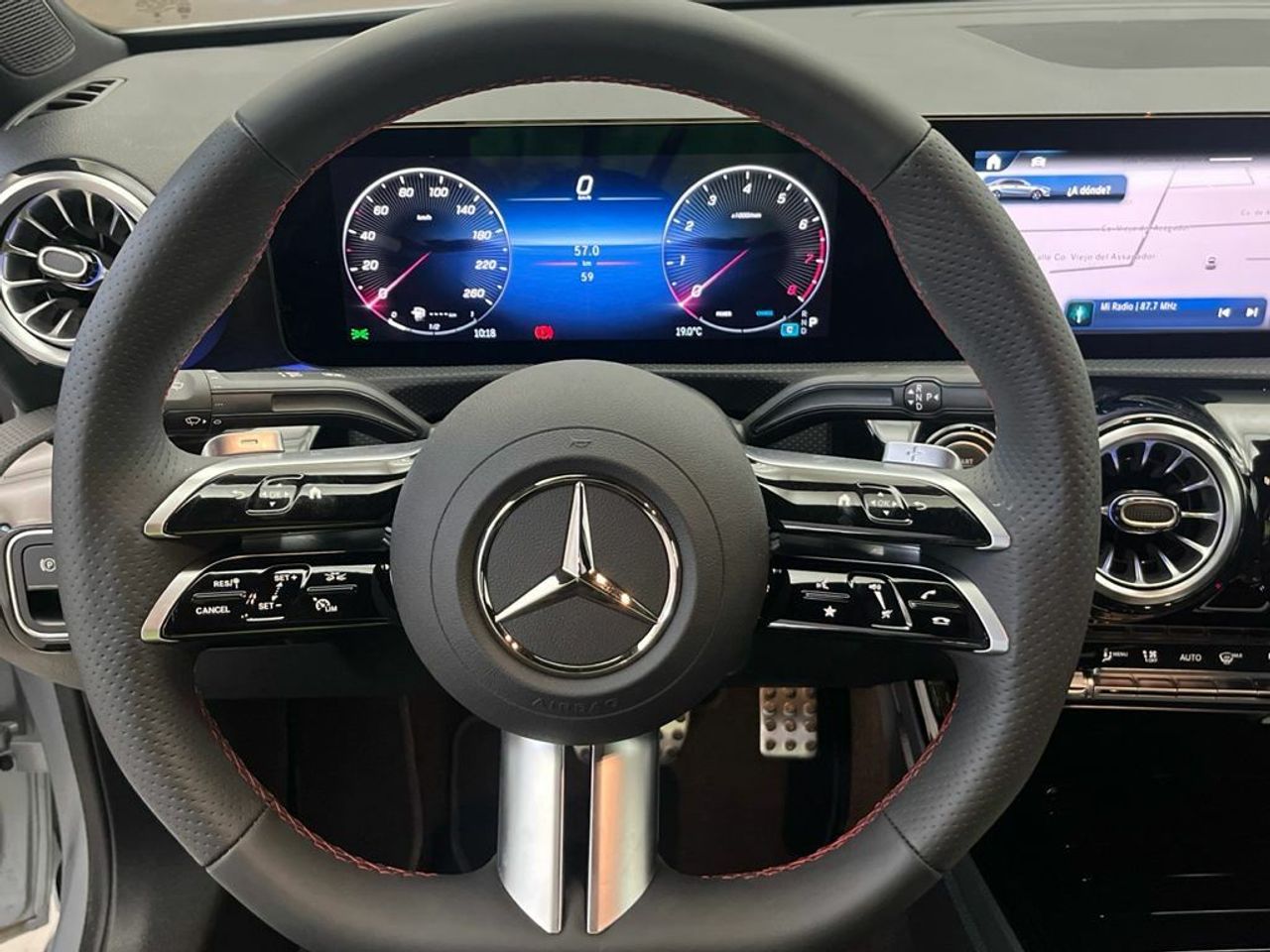 Mercedes Clase A 180 Berlina - Foto 2