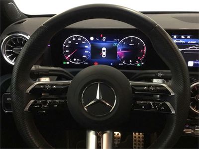 Mercedes Clase A 200 d Sedán
