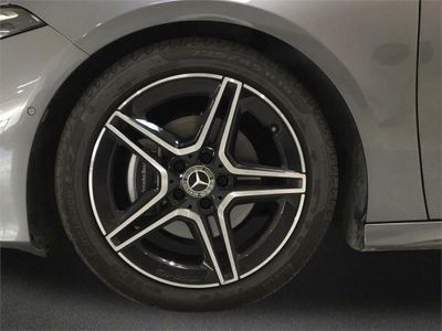 Mercedes Clase A 200 d Sedán