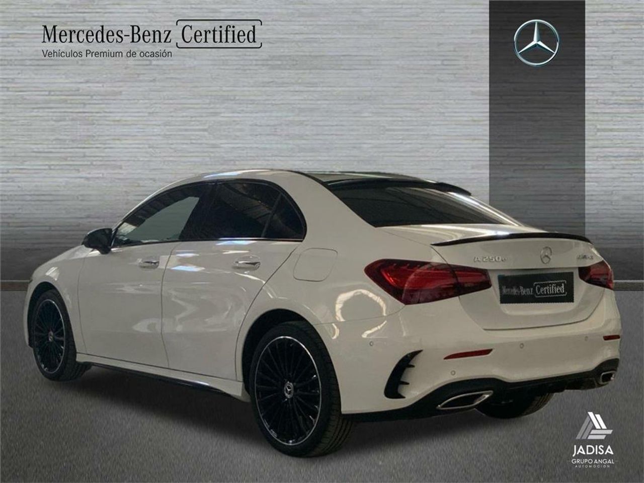 Mercedes Clase A 250 e Sedán - Foto 2