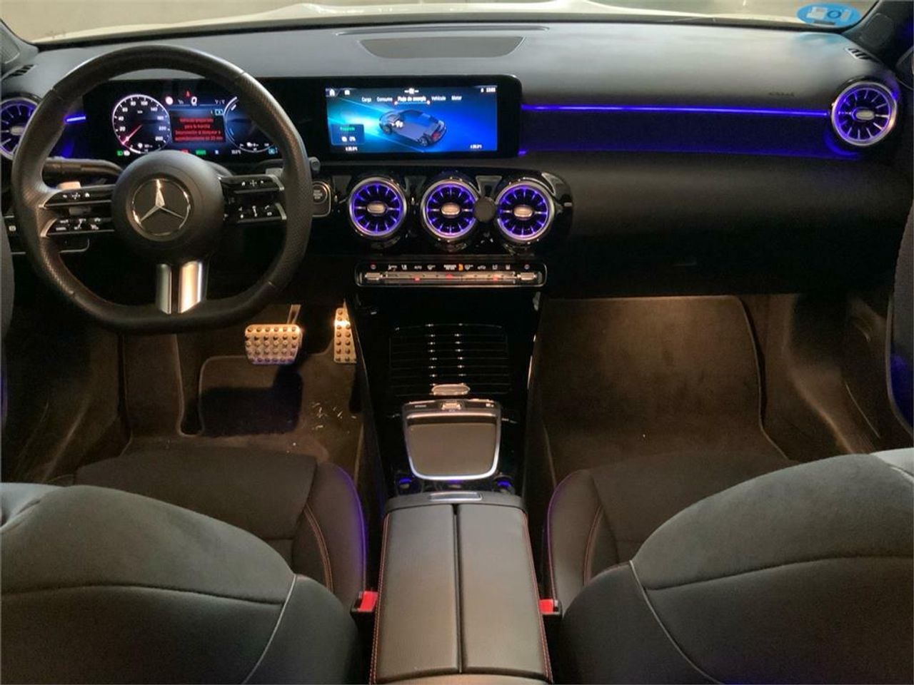 Mercedes Clase A 250 e Sedán - Foto 2