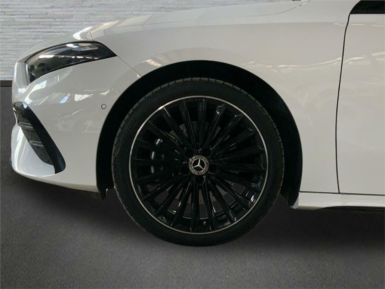 Mercedes Clase A 250 e Sedán - Foto 2