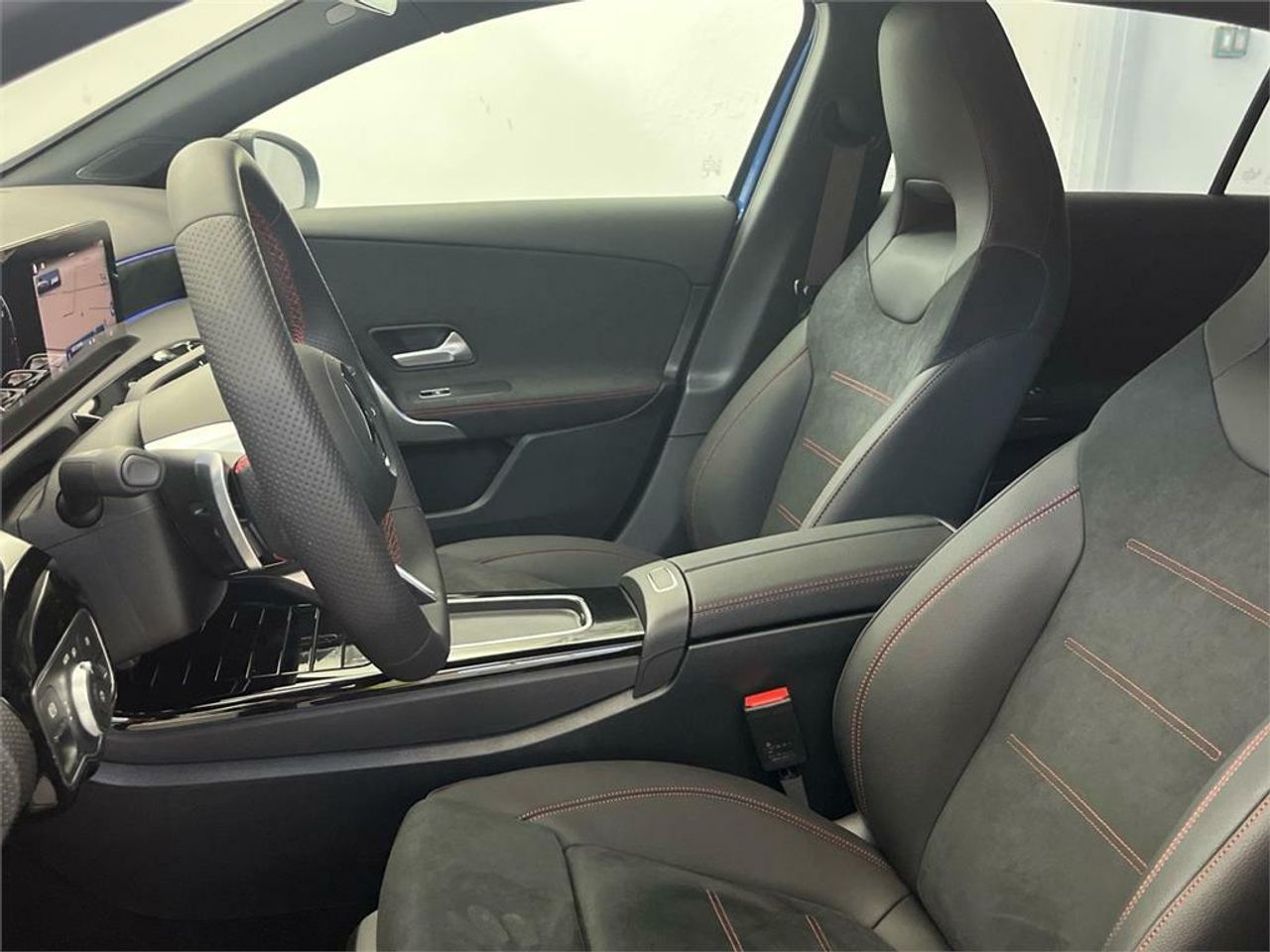 Mercedes Clase A 200 d Compacto - Foto 2