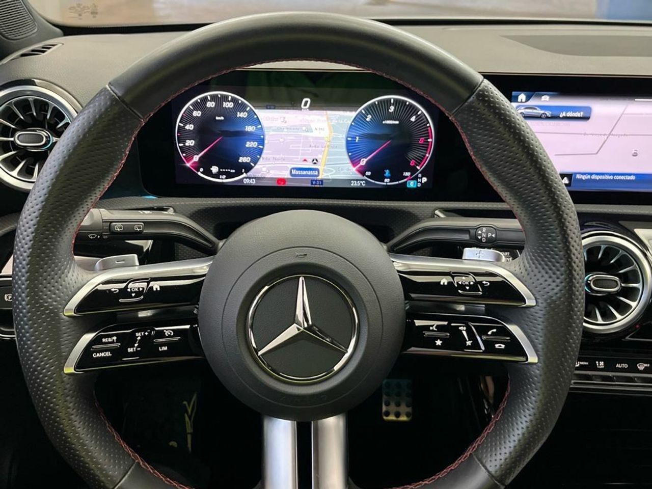 Mercedes Clase A 200 d Compacto - Foto 2