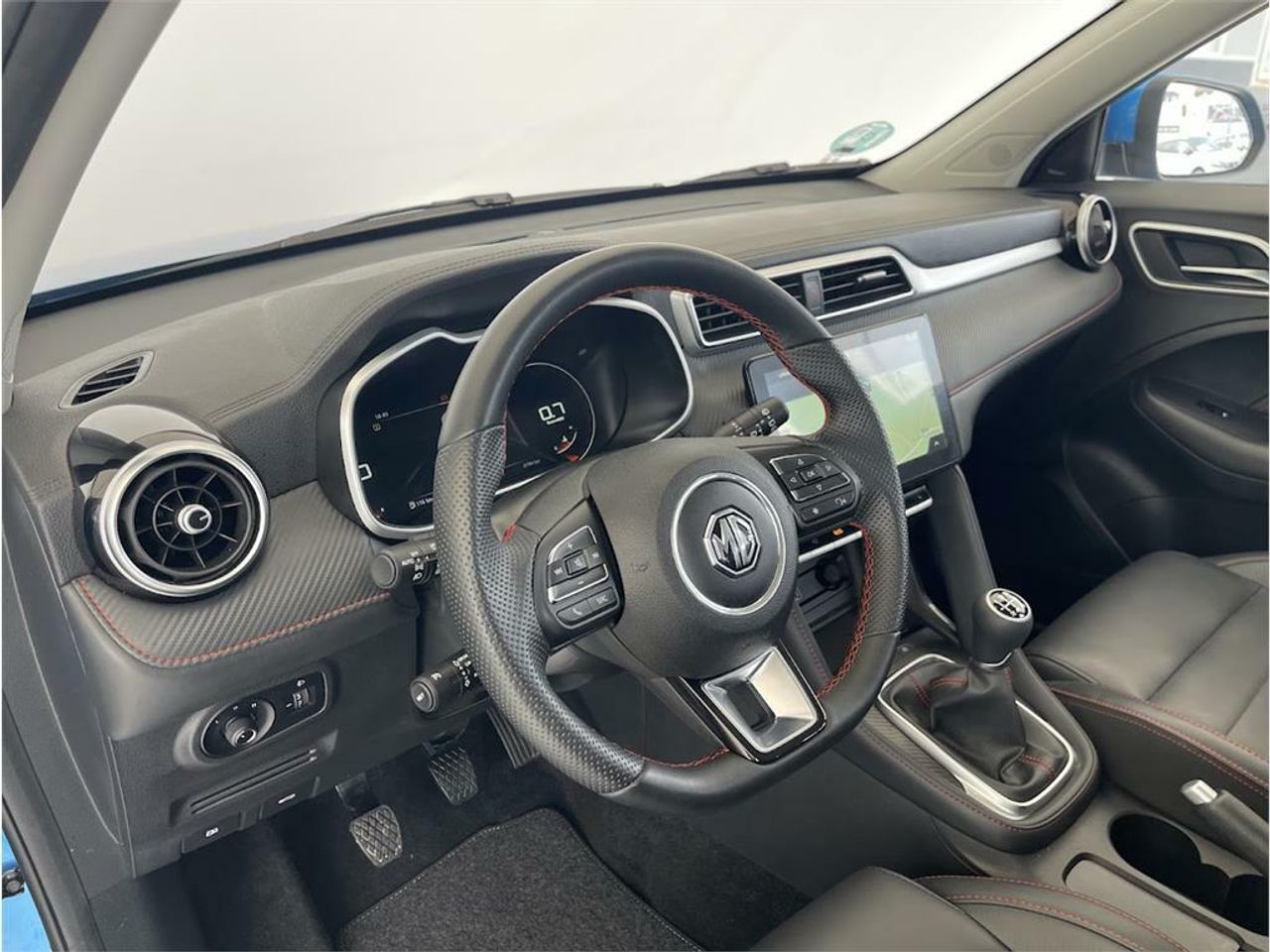 MG ZS 1.5 Luxury - Foto 2