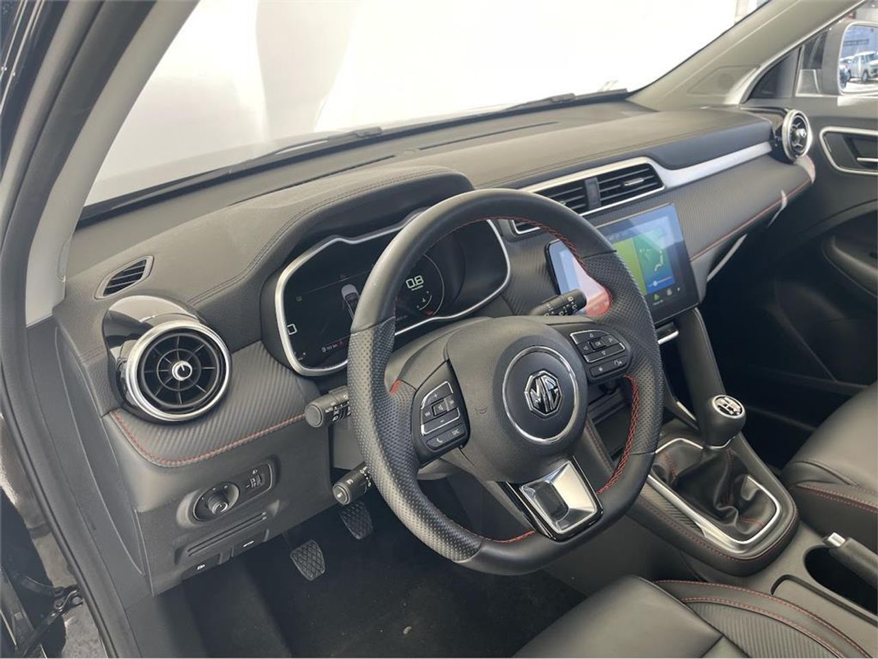 MG ZS 1.5 Luxury - Foto 2