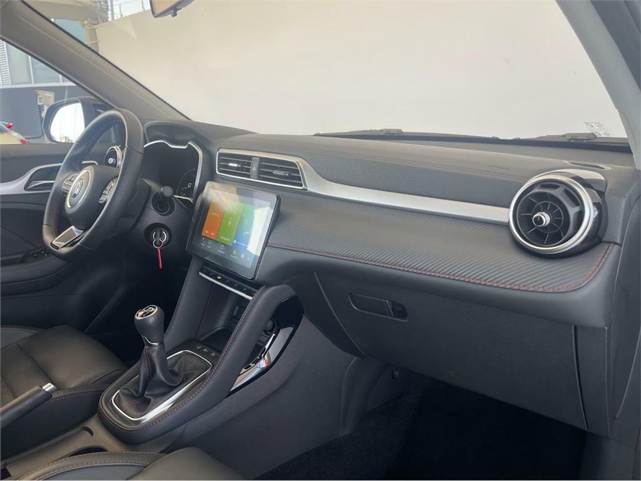 MG ZS 1.5 Luxury - Foto 2