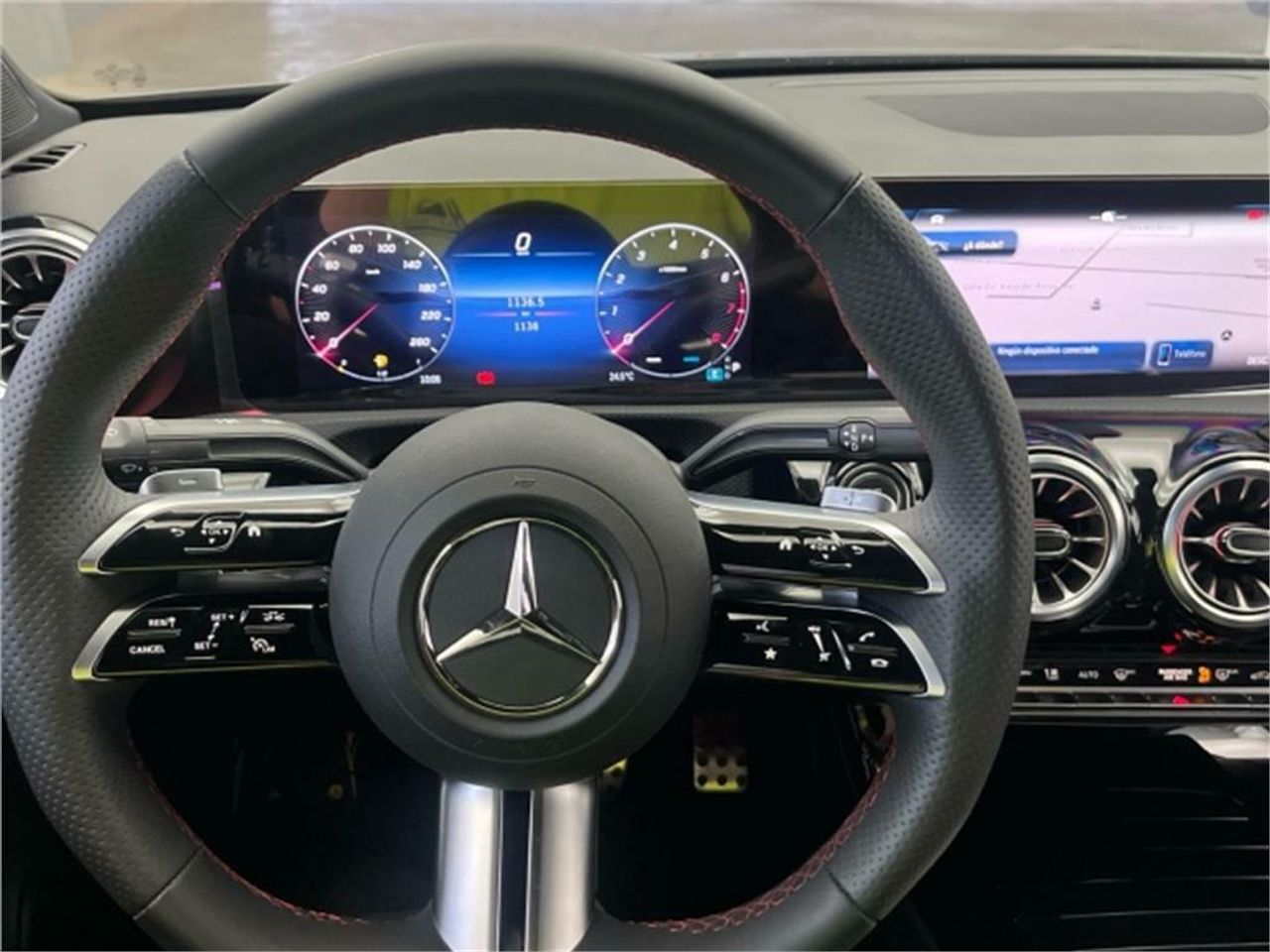 Mercedes Clase A 180 Berlina - Foto 2