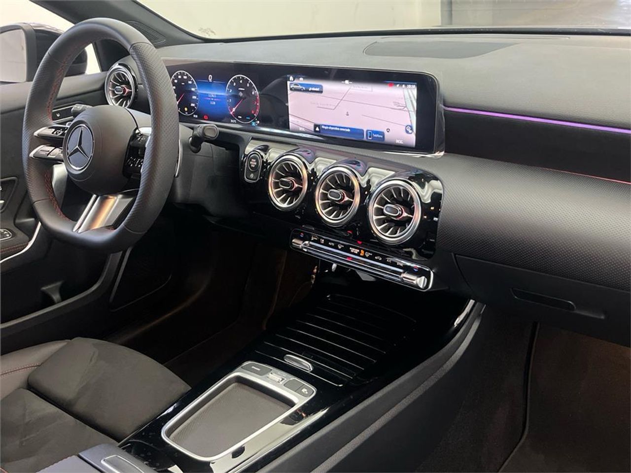 Mercedes Clase A 180 Berlina - Foto 2