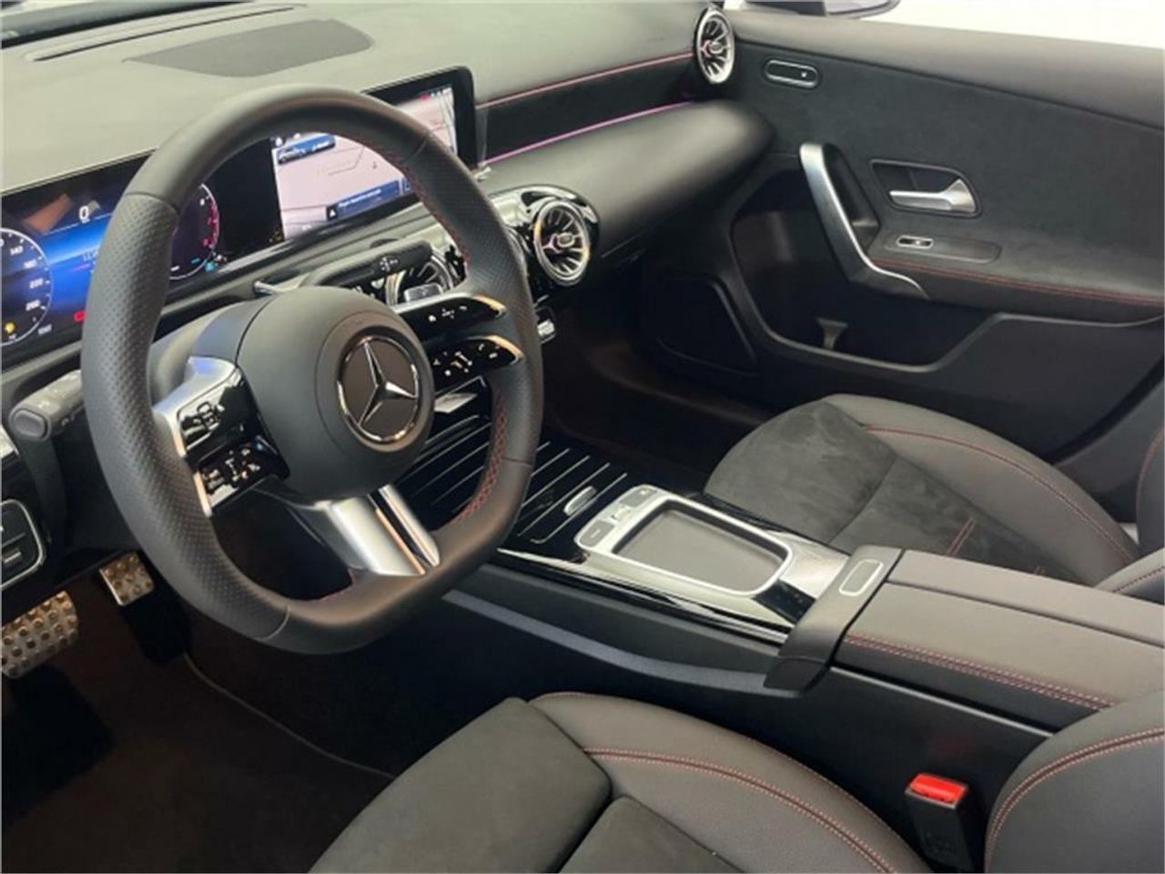 Mercedes Clase A 180 Berlina - Foto 2