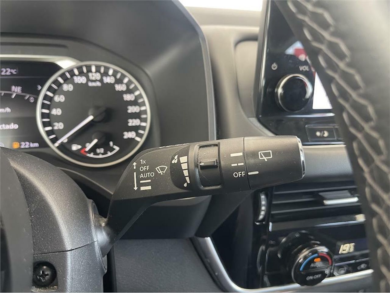 Nissan Qashqai DIG-T 103kW (140CV) mHEV 4x2 Acenta - Foto 2