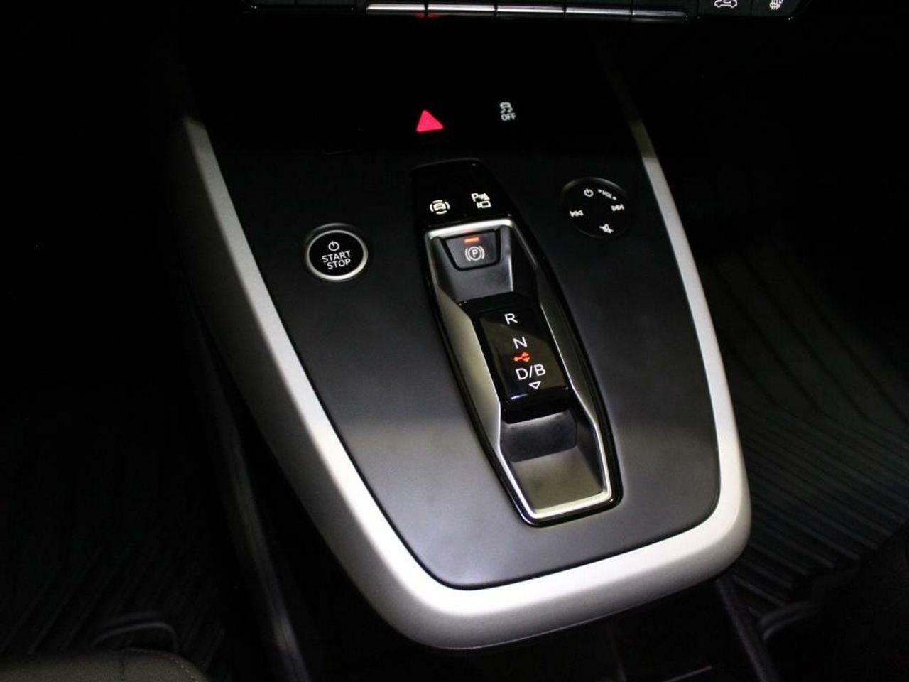 Audi Q4 Advanced 40 e-tron 150kW 82kWh - Foto 2