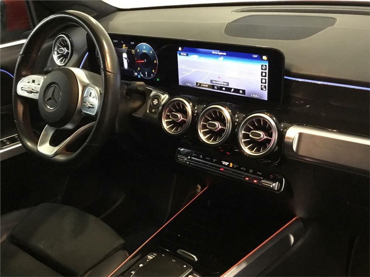 Mercedes Clase GLB 2.0 GLB 200 D DCT 110KW (150CV) - Foto 2