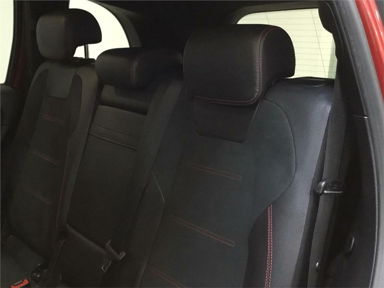 Mercedes Clase GLB 2.0 GLB 200 D DCT 110KW (150CV) - Foto 2