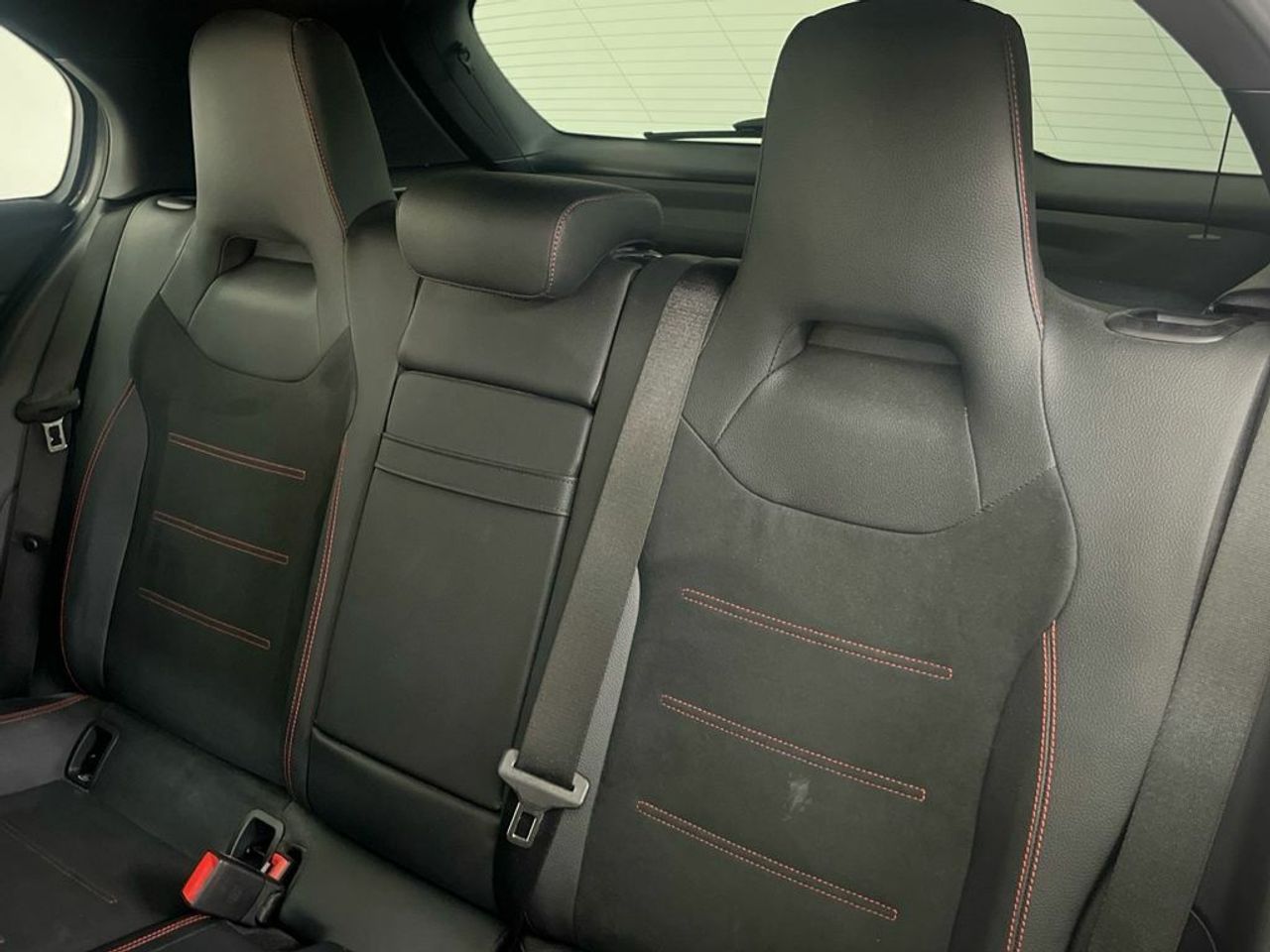 Mercedes Clase A 180 d Compacto - Foto 2